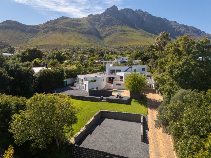 6 Bedroom Property for Sale in Brandwacht Western Cape